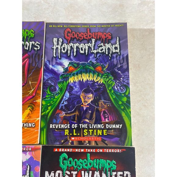 Goosebumps R.L. Stine  Lot Of 4 Paperback Novels - Picture 3 of 6